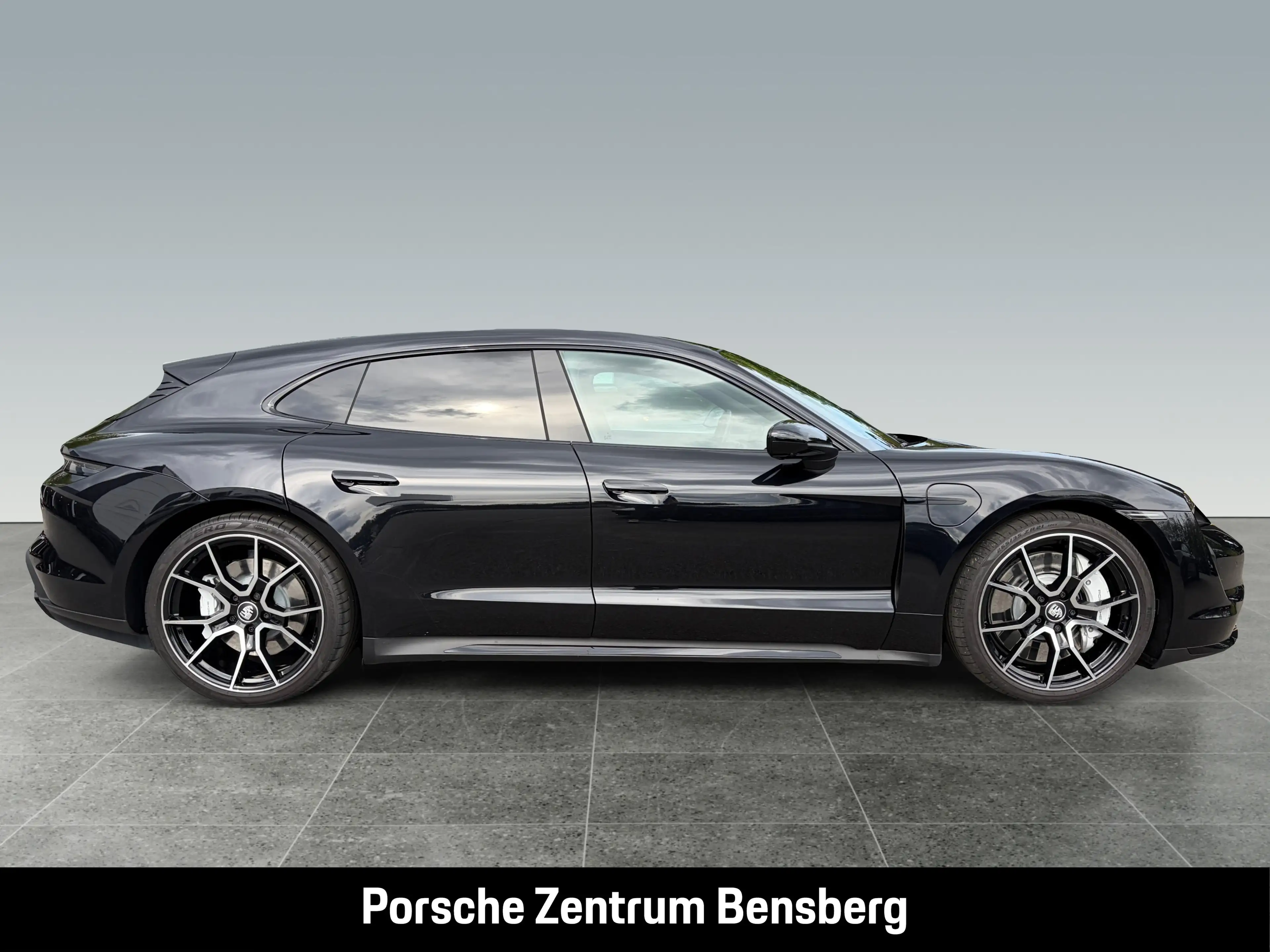 Porsche Taycan Turbo Sport Turismo — photo 5