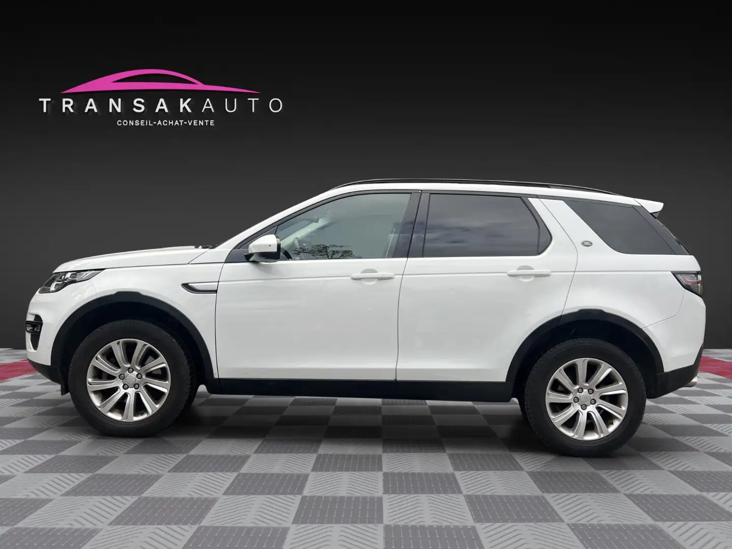Land Rover Discovery Sport HSE A Blanc - 2