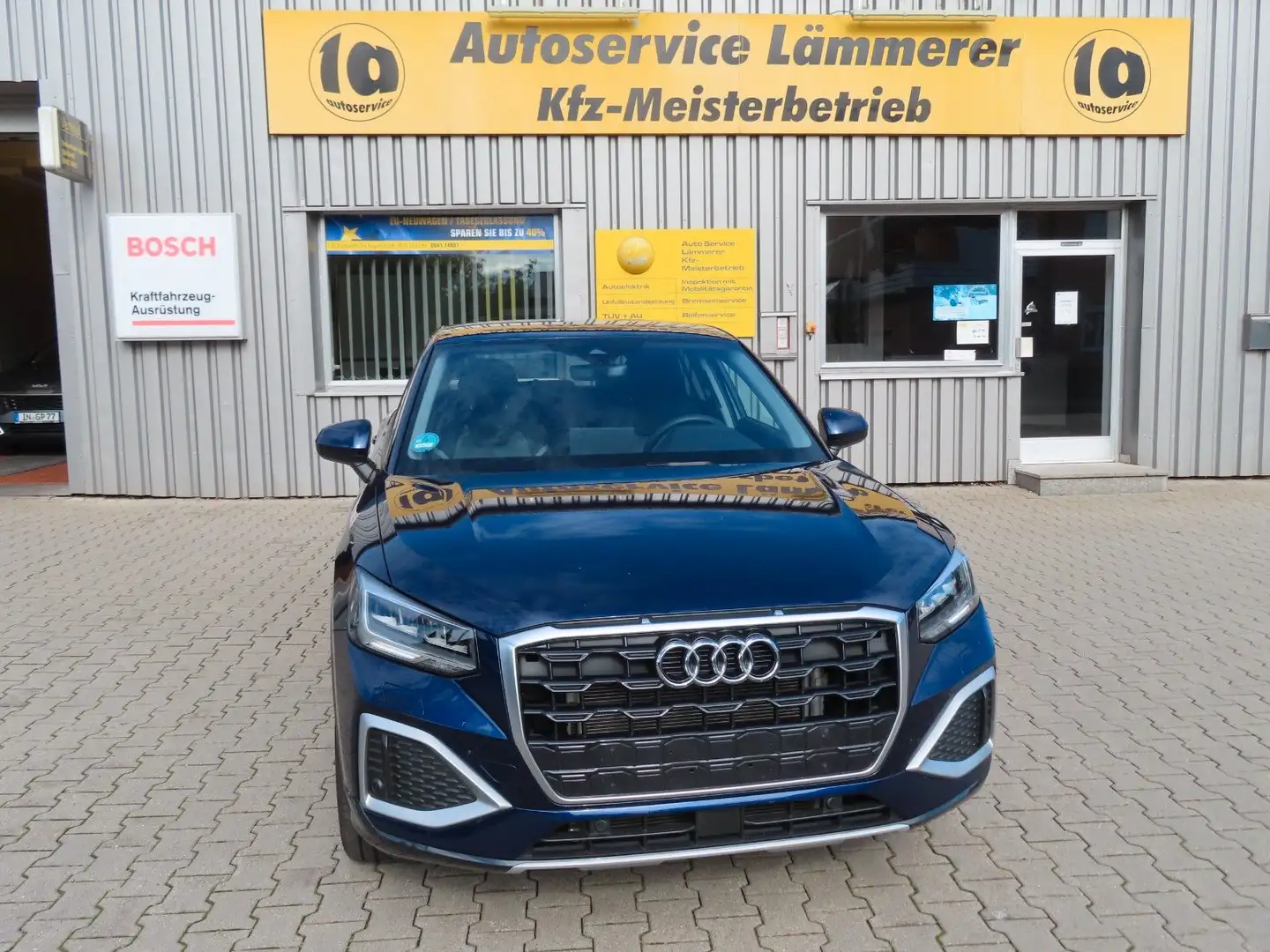 Audi Q2 30 1.0 TFSI advanced AHK Winterräder Blau - 1