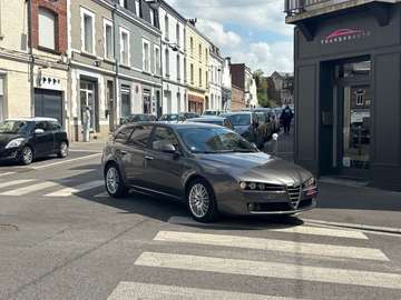 SPORTWAGON W 1.9 JTDm 8V Distinctive / RADAR DE RECUL / BLUETOOTH / ROUE DE SECOURS
