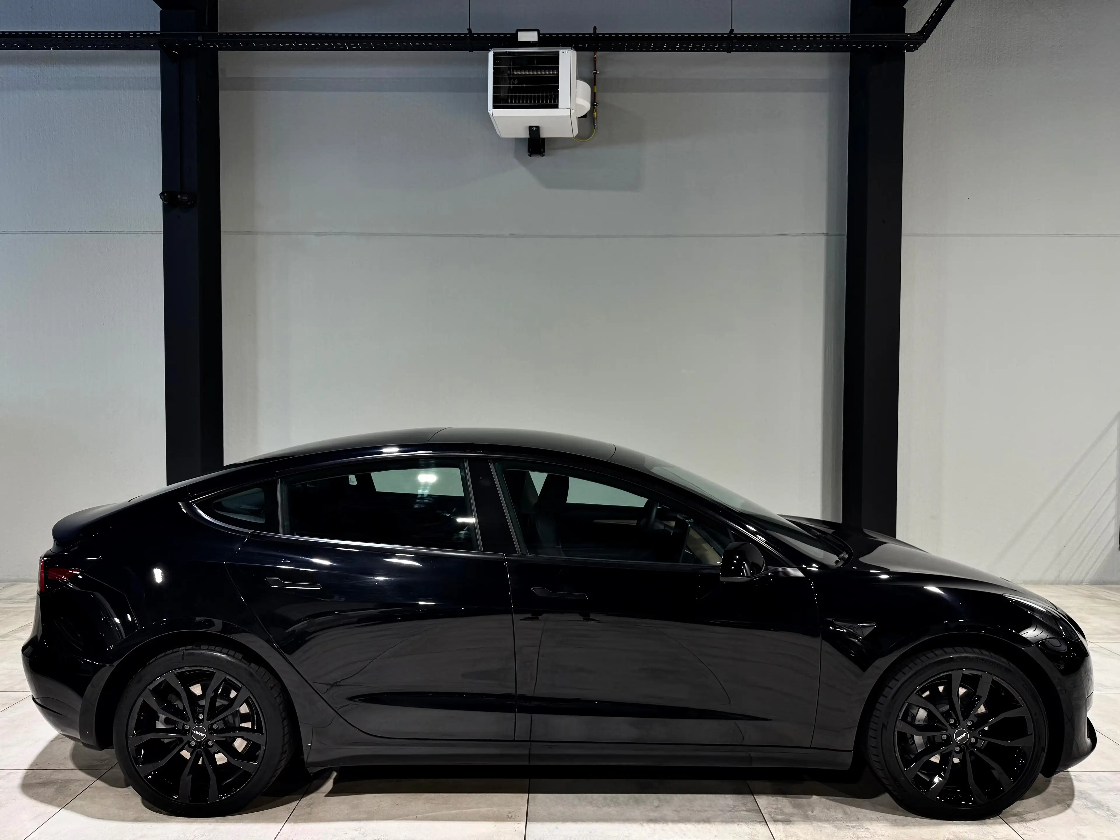 Tesla Model 3 60 kWh SR+ 325CV !! PRETE A iMMAT !! EN STOCK !! TVA/BTW iNCL !! — photo 7