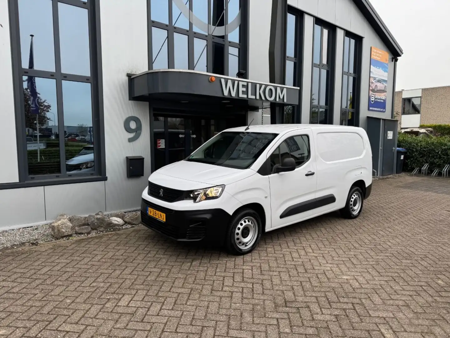 Peugeot Partner 1.5 BlueHDI 102PK Lang L2 airco, Cruisecntrl, Schu Wit - 1