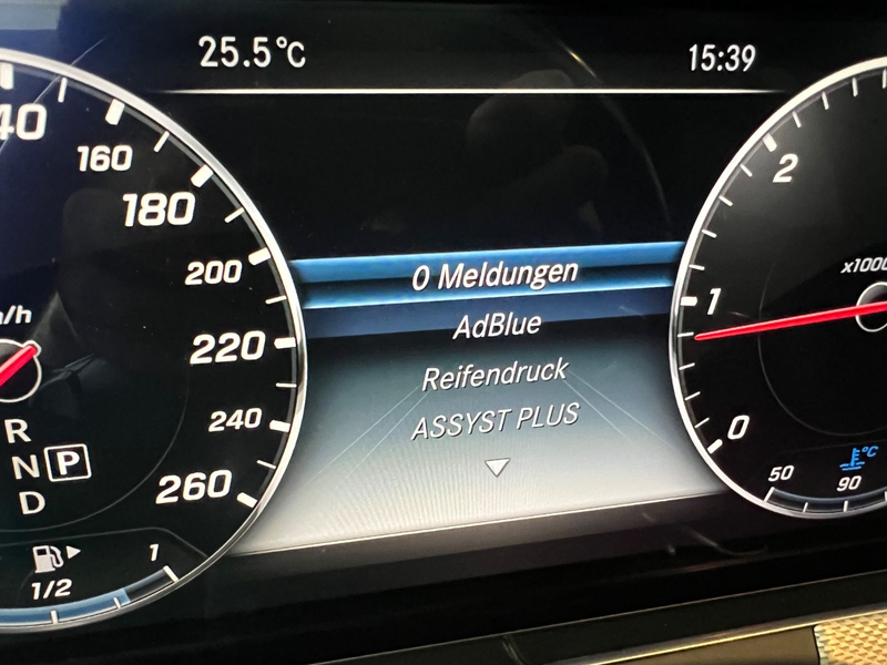 Mercedes-Benz E 220 d/ AMG LINE/ NIGHT/ PANO/ STANDHEIZ./WIDE — photo 27