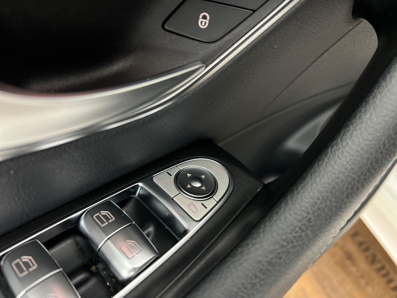 Mercedes-Benz E 220 d/ AMG LINE/ NIGHT/ PANO/ STANDHEIZ./WIDE — photo 21