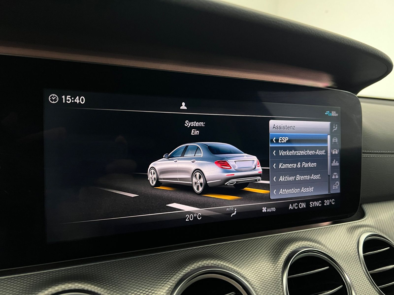 Mercedes-Benz E 220 d/ AMG LINE/ NIGHT/ PANO/ STANDHEIZ./WIDE — photo 35
