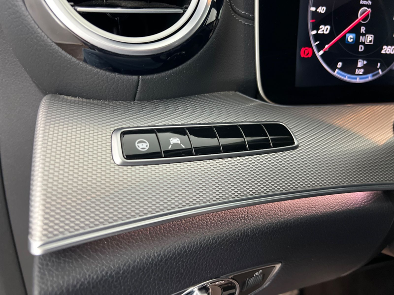 Mercedes-Benz E 220 d/ AMG LINE/ NIGHT/ PANO/ STANDHEIZ./WIDE — photo 24