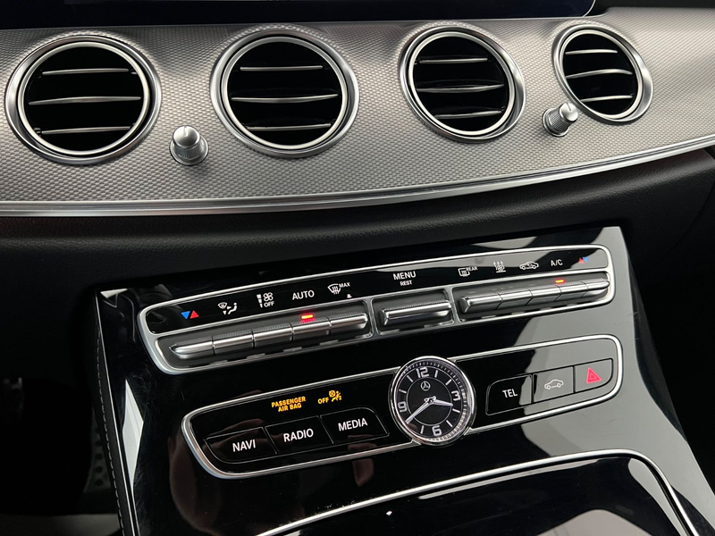 Mercedes-Benz E 220 d/ AMG LINE/ NIGHT/ PANO/ STANDHEIZ./WIDE — photo 40