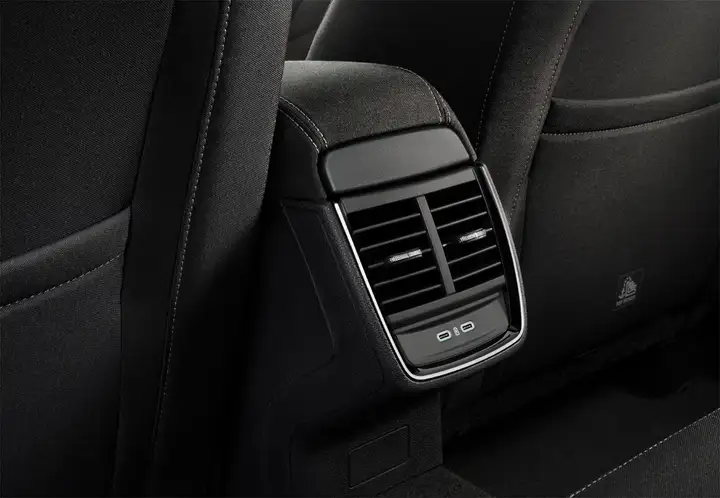 Škoda Kamiq 1.0 TSI Ambition 2020, foto 18