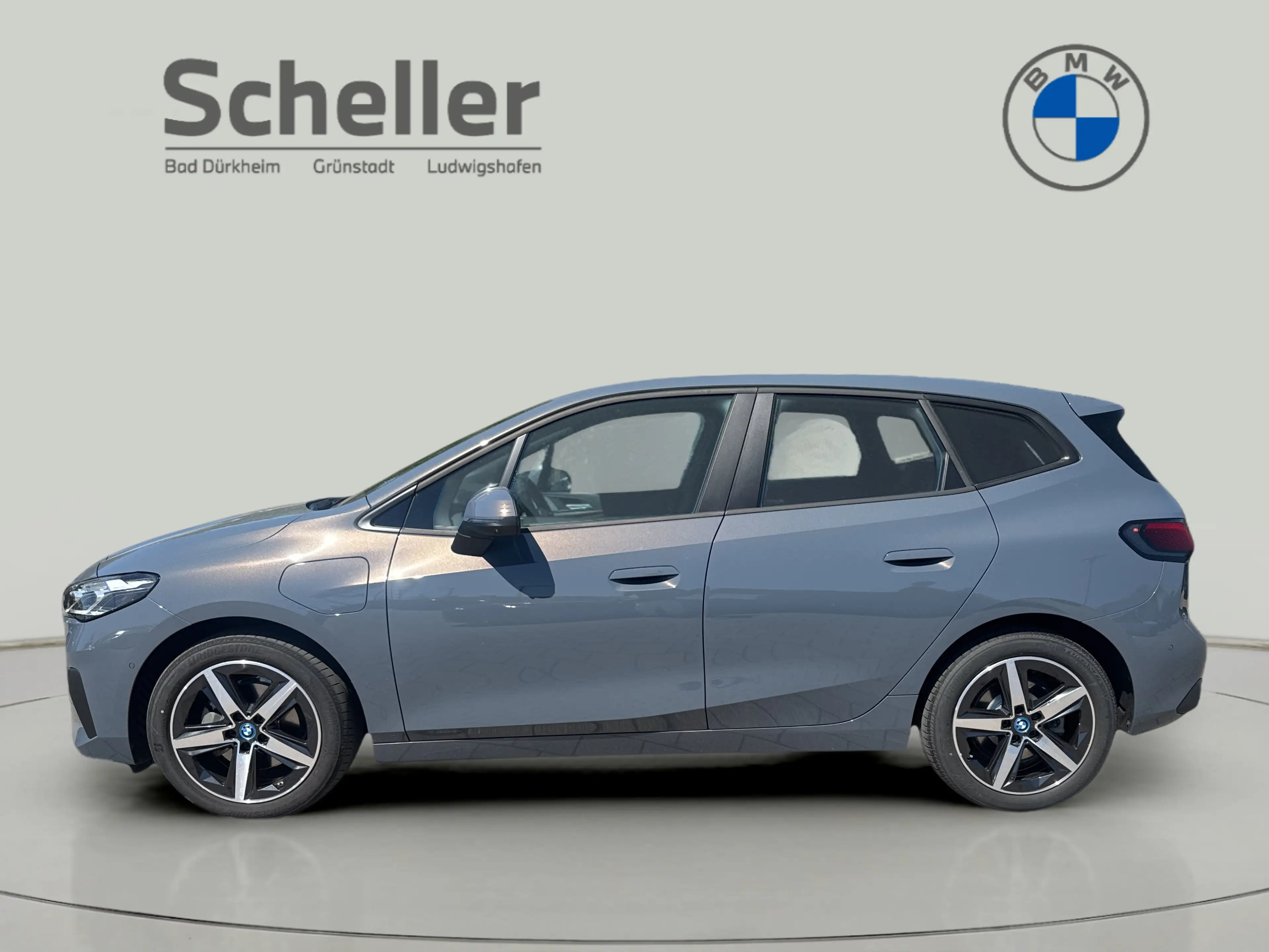 BMW 225 e xDrive Active Tourer — photo 5