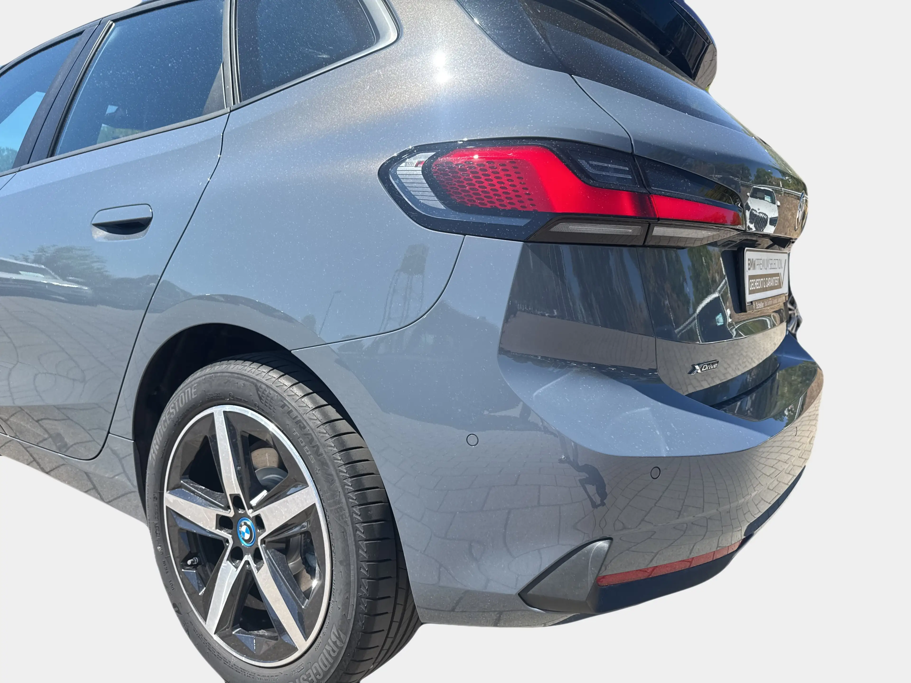BMW 225 e xDrive Active Tourer — photo 12