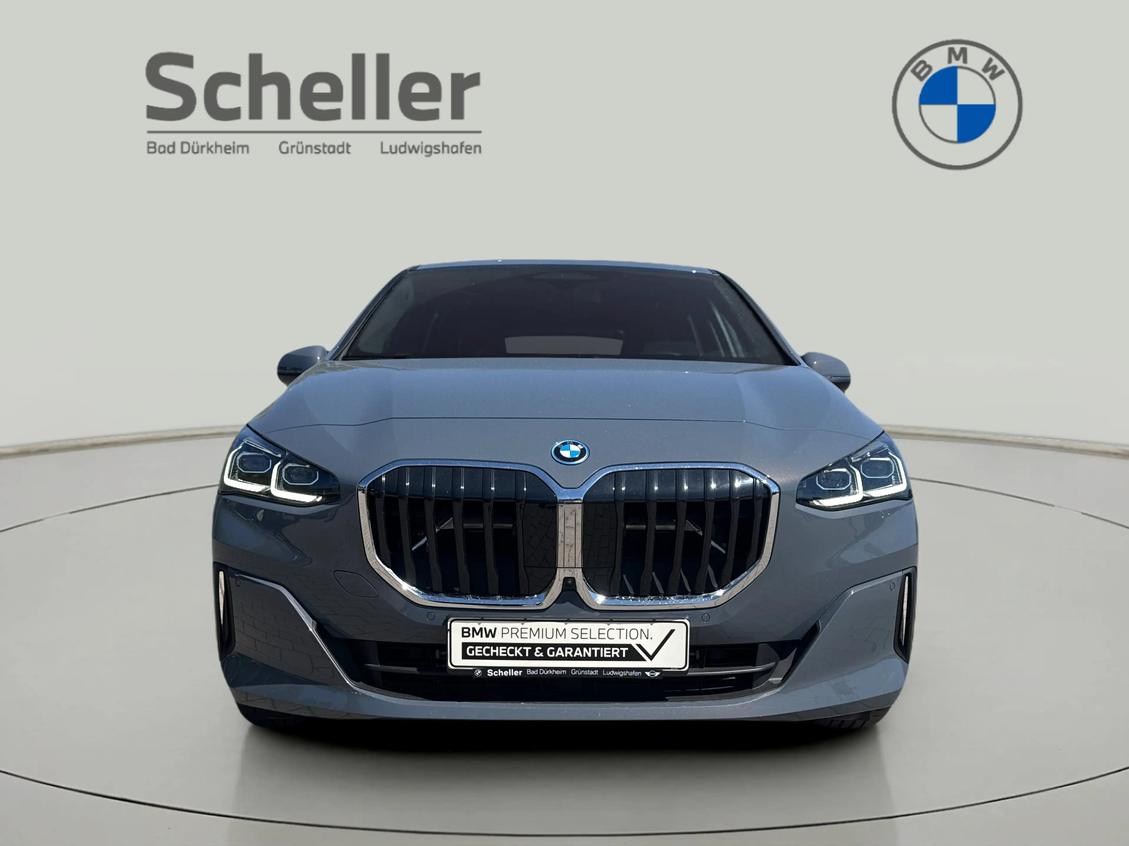 BMW 225 e xDrive Active Tourer — photo 3