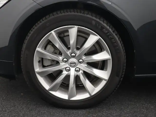 Volvo V90 view 6