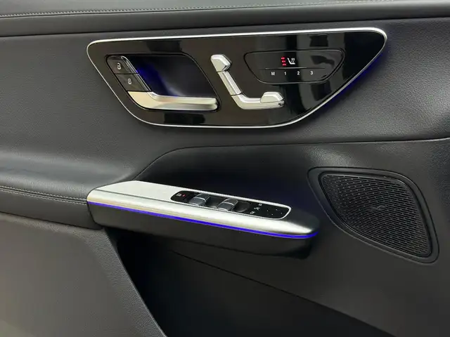 Mercedes-Benz GLC view 11
