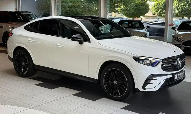 Mercedes-Benz GLC view 4