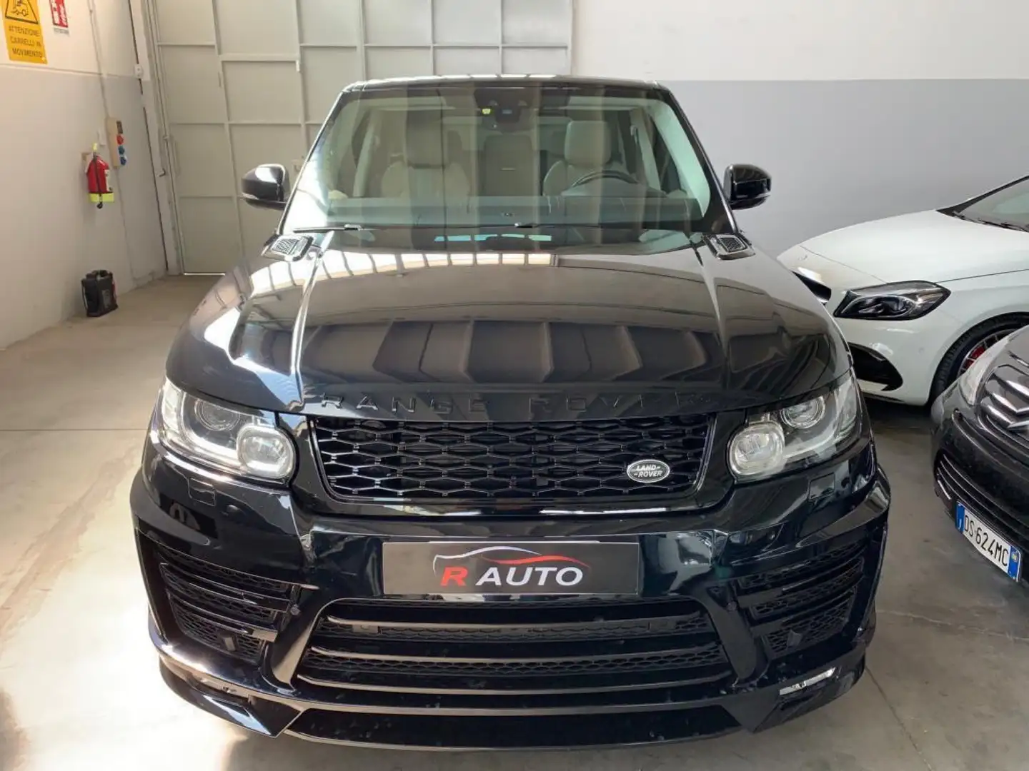 Land Rover Range Rover Sport 3.0 tdV6 HSE Dynamic auto my17 ALLEST.  SVR. DIESE Zwart - 2