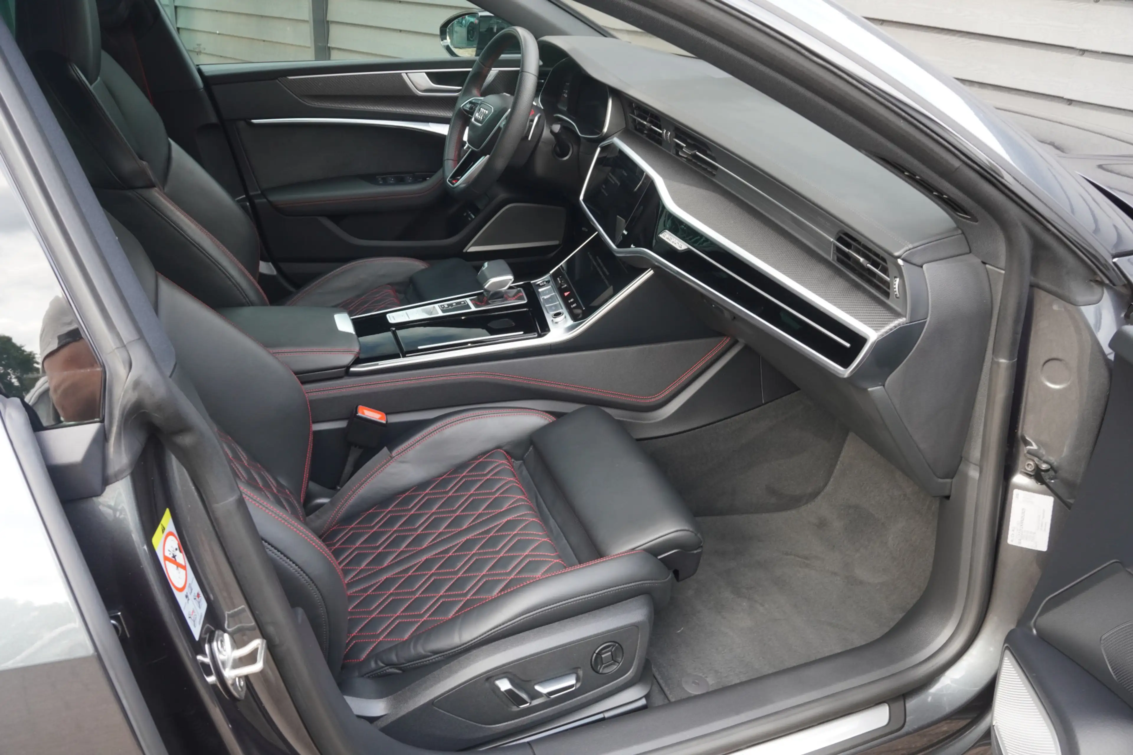 Audi A7 Sportback 55 TFSI e quattro Competition - S SEATS — photo 22