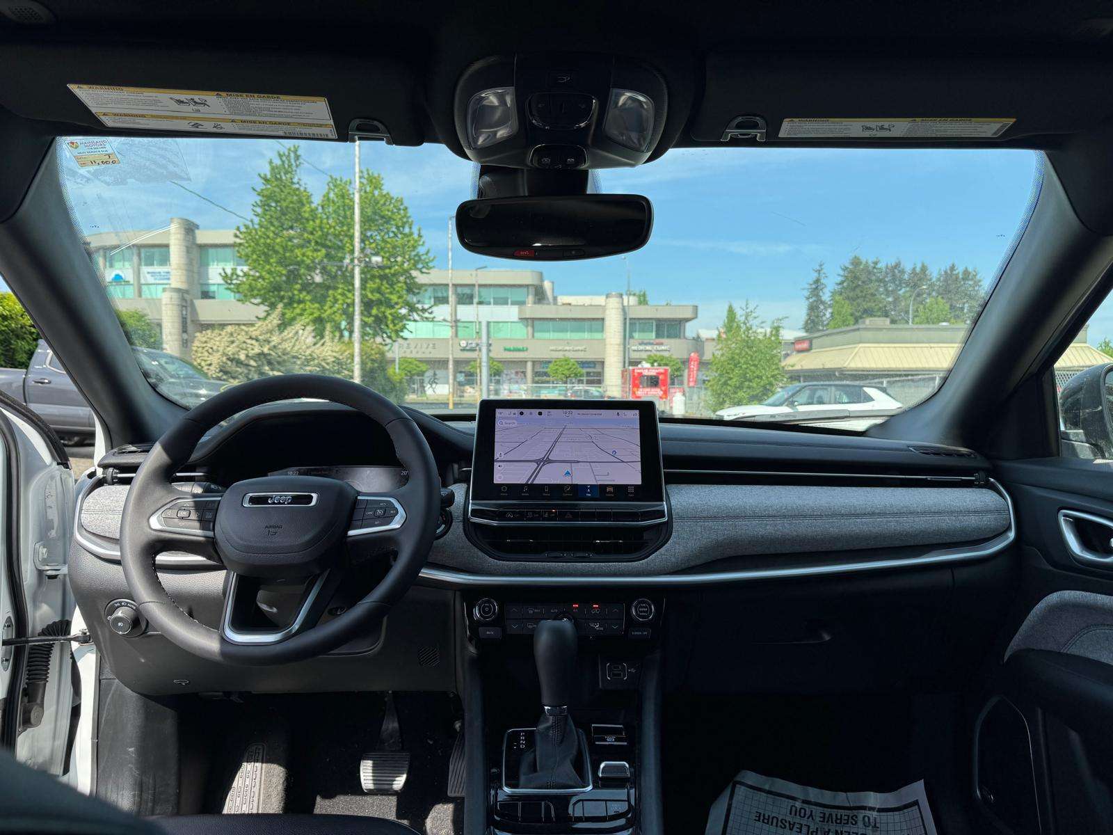 2025 Jeep Compass — view 13