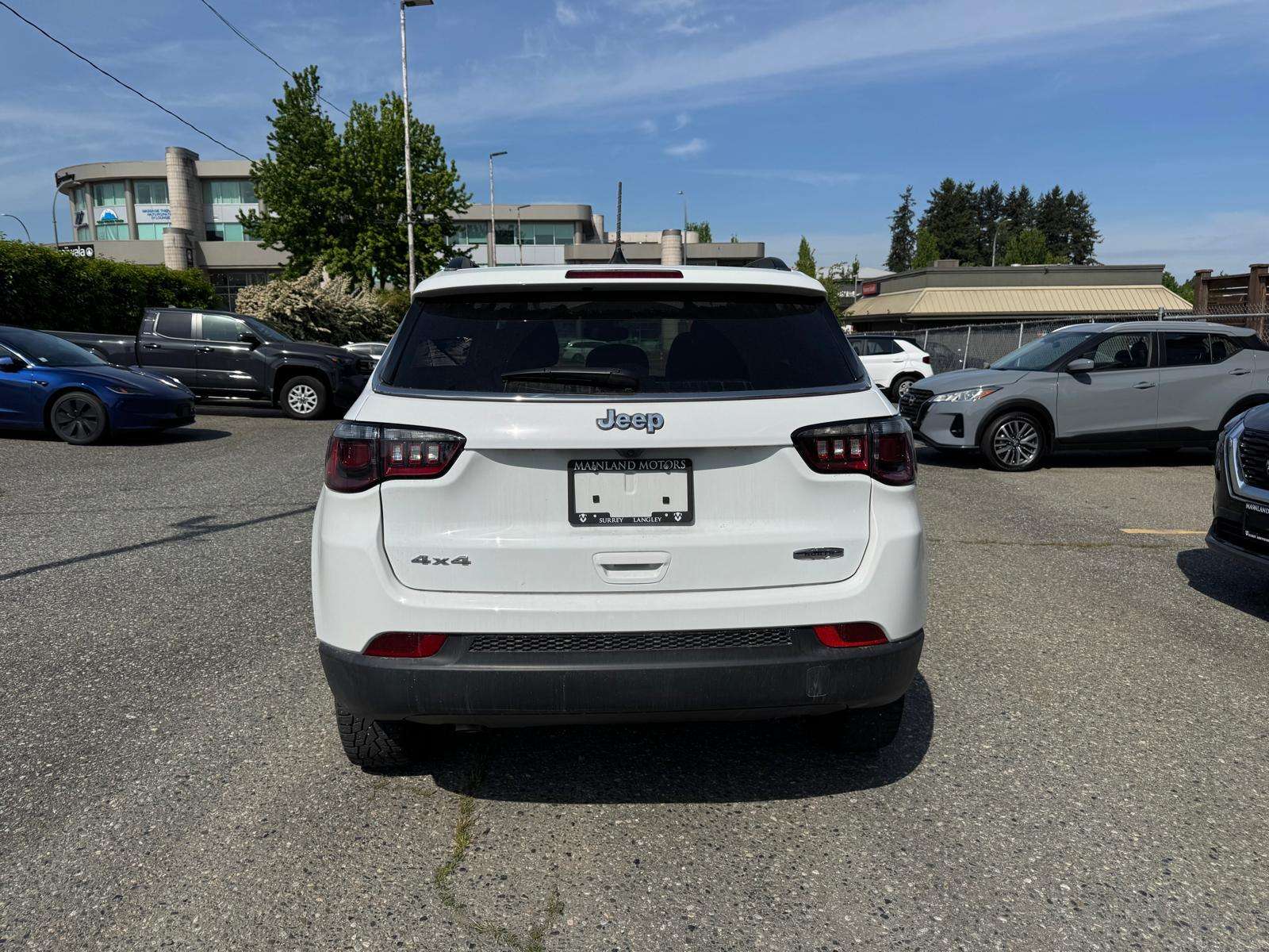2025 Jeep Compass — view 4