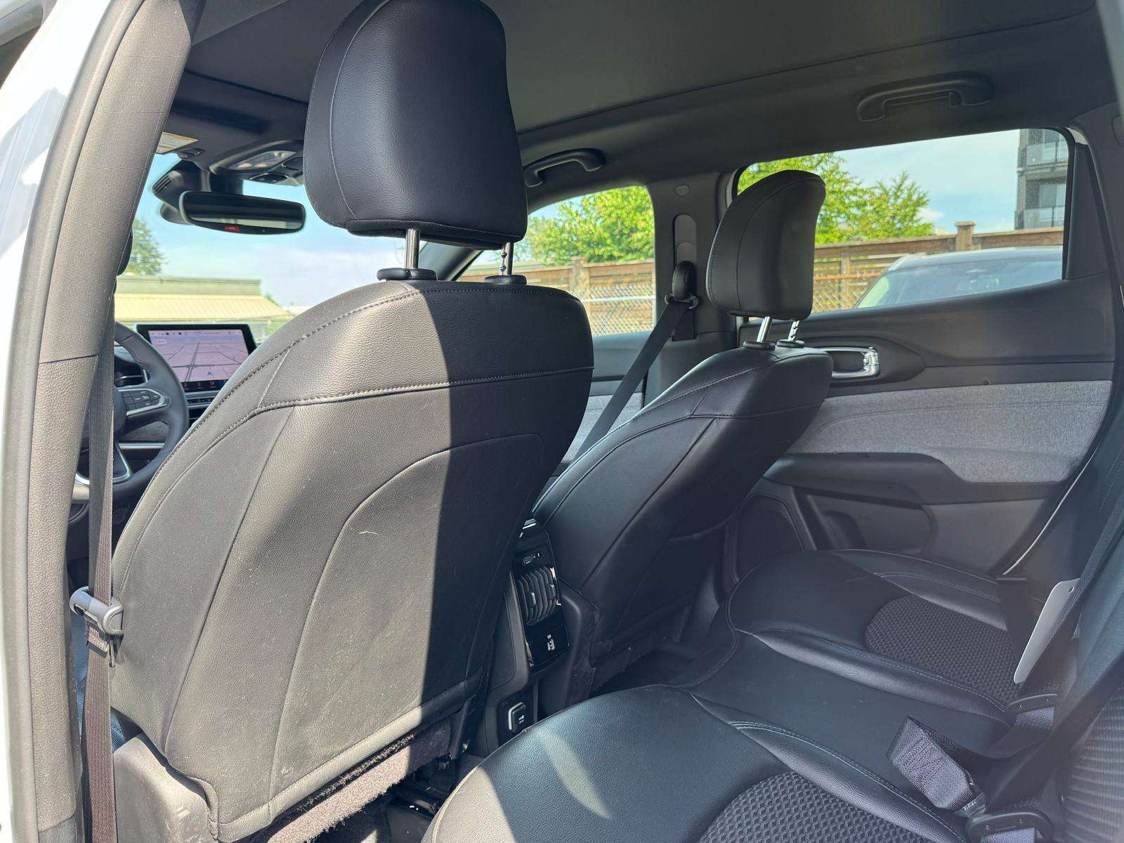 2025 Jeep Compass — view 12