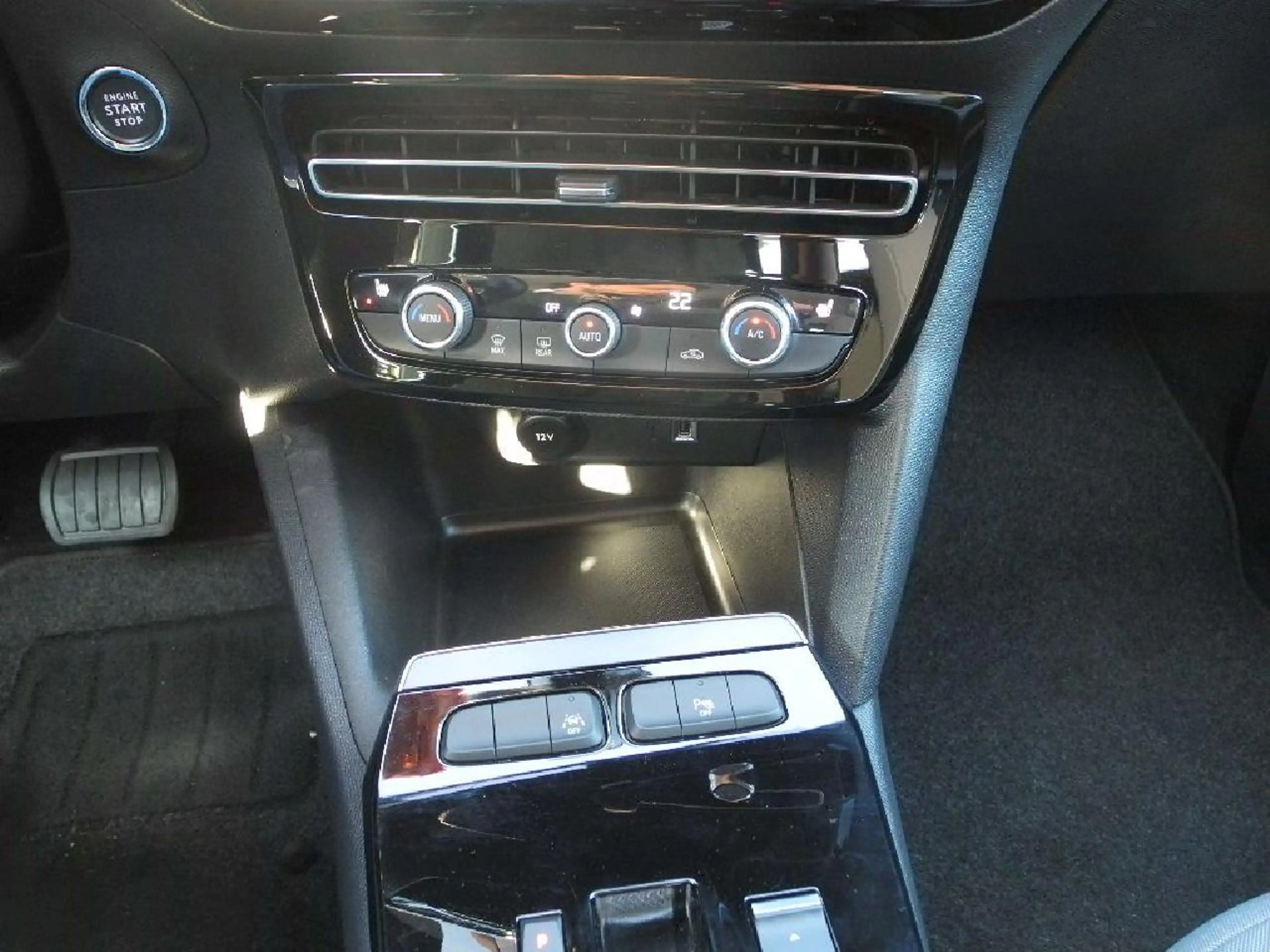 Opel Mokka-E e Elegance — photo 7