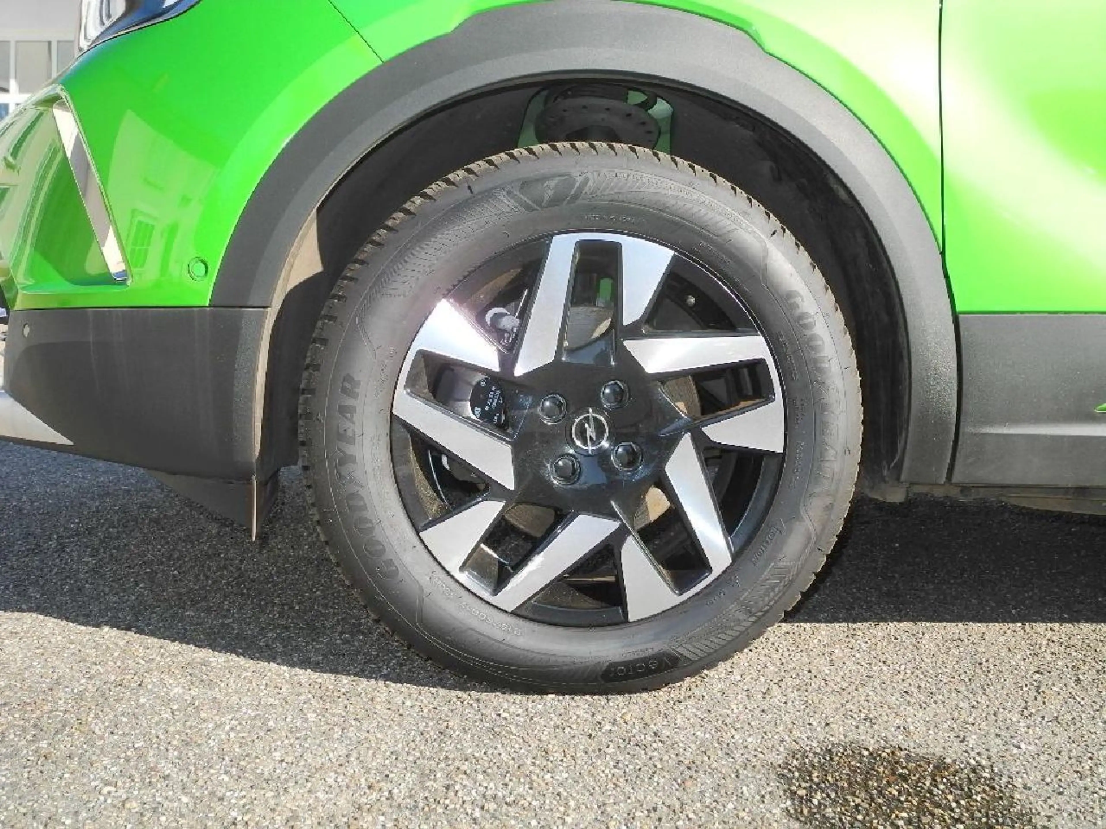 Opel Mokka-E e Elegance — photo 4