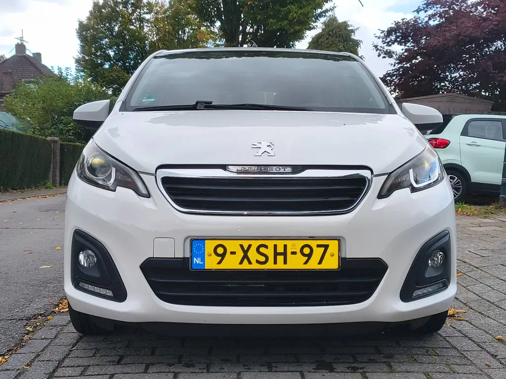 Peugeot 108 2014 из Европы — купить под ключ