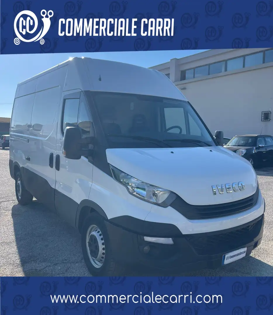 Iveco Daily 35S12 VH2 FURGONE PASSO MEDIO/CORTO 3 POSTI - 2019 Weiß - 1