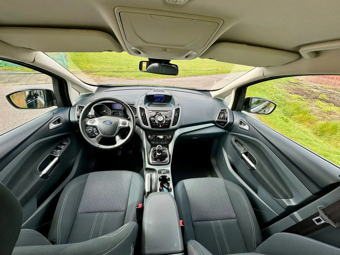 Ford Grand C-Max 1.0 Titanium MPV CAMERA NAVI AIRCO NAP GOED ONDERH Zwart - 2