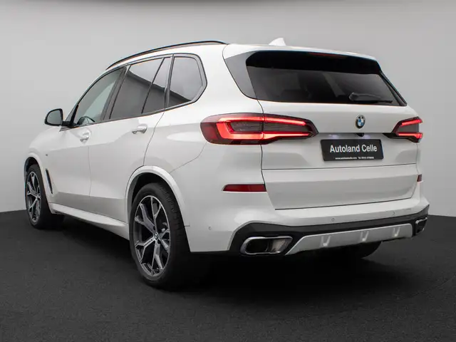 BMW X5 view 9
