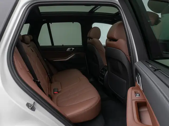BMW X5 view 26
