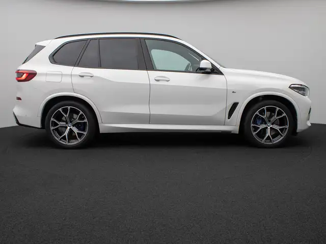 BMW X5 view 5