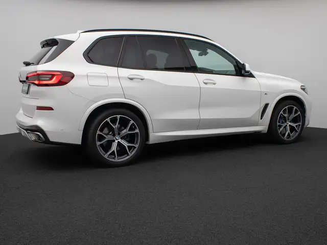 BMW X5 view 6