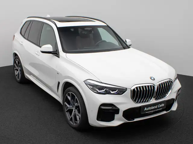 BMW X5 view 3