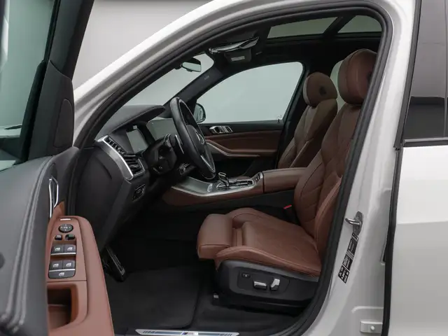 BMW X5 view 19