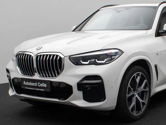 BMW X5 view 16