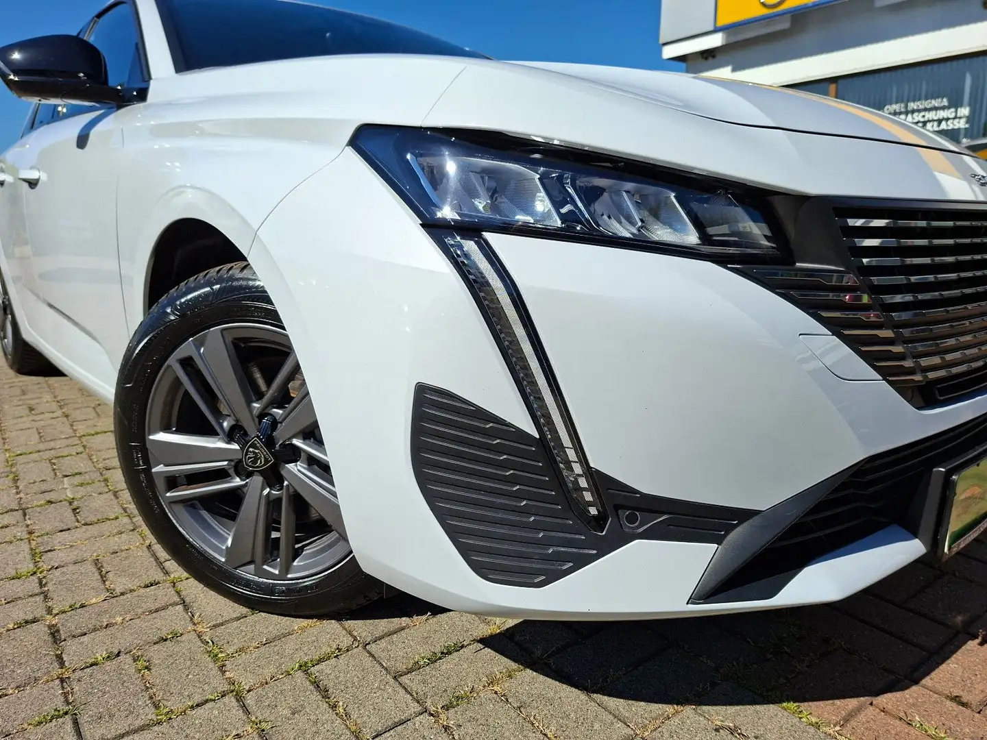 Peugeot 308 SW Allure+LED+NAVI+KLIMAAUTO+SHZ+360°CAM+ACC Wit - 2