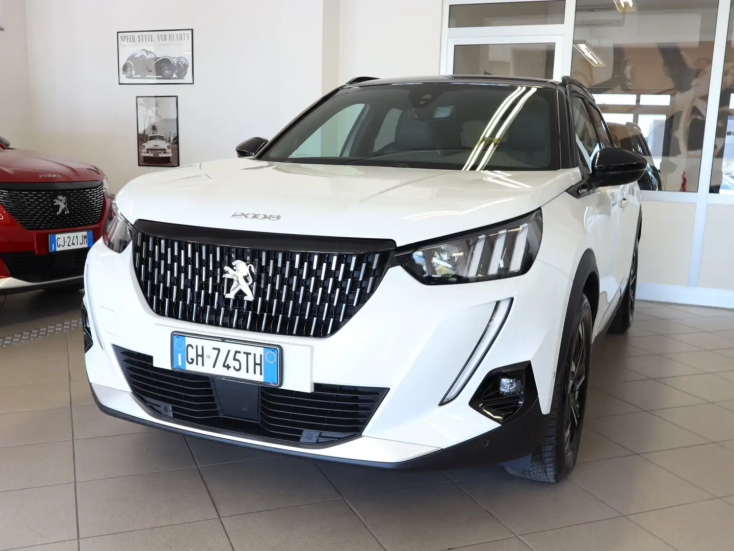 Peugeot 2008 1.2 PURETECH 130 CV EAT8 GT LINE Bianco - 1