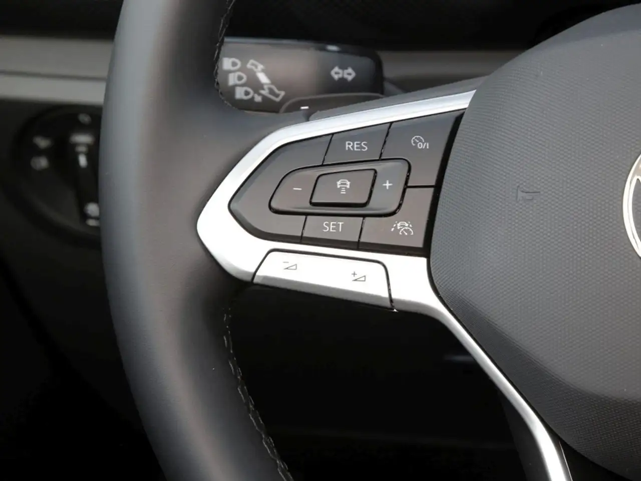 Volkswagen T-Cross 1.5 TSI DSG Style 17" ACC Navi SHZ LED, миниатюра 19