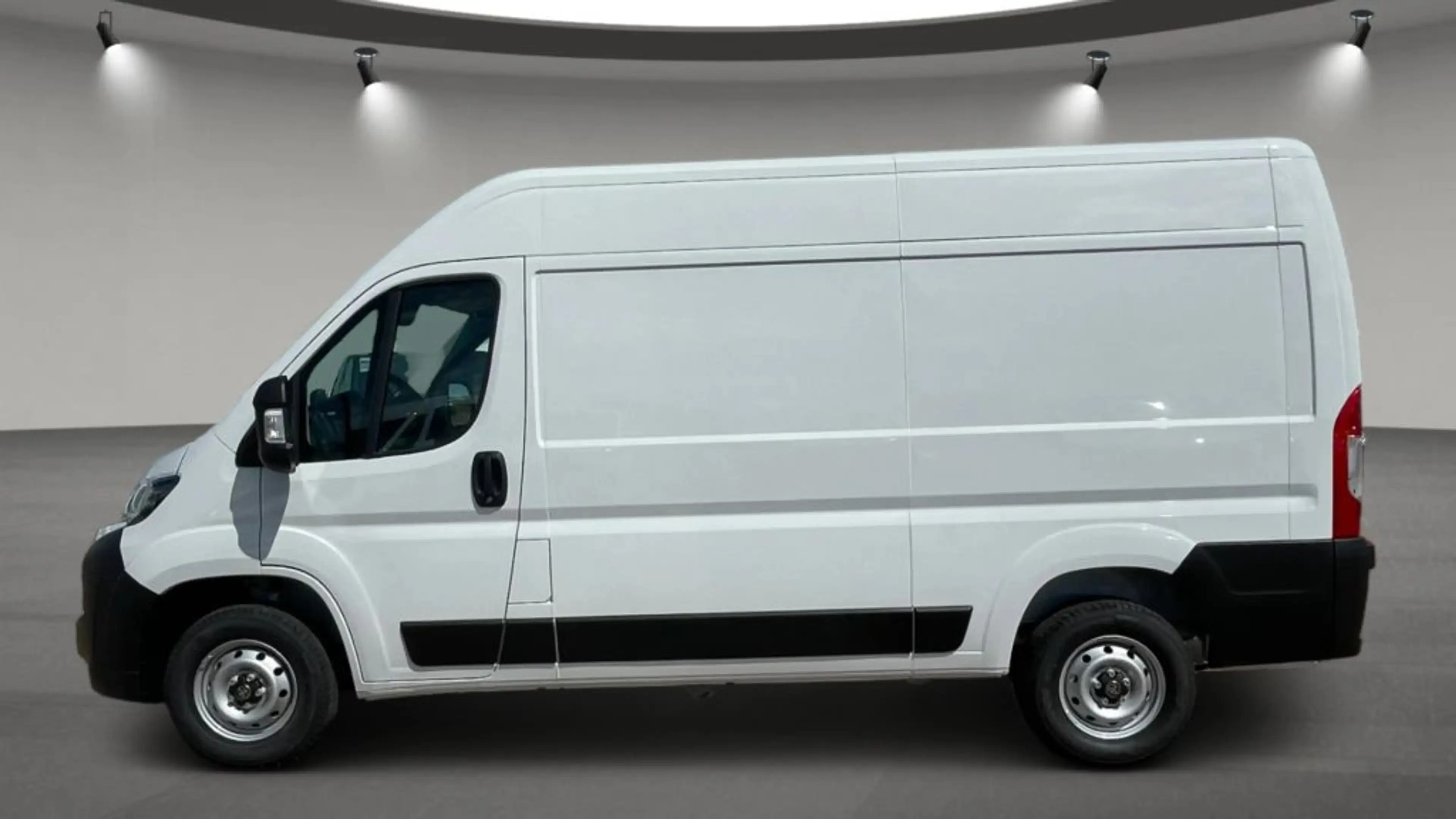 Toyota Proace Max 2.2-l-D 35 L2H2 Comfort — photo 4