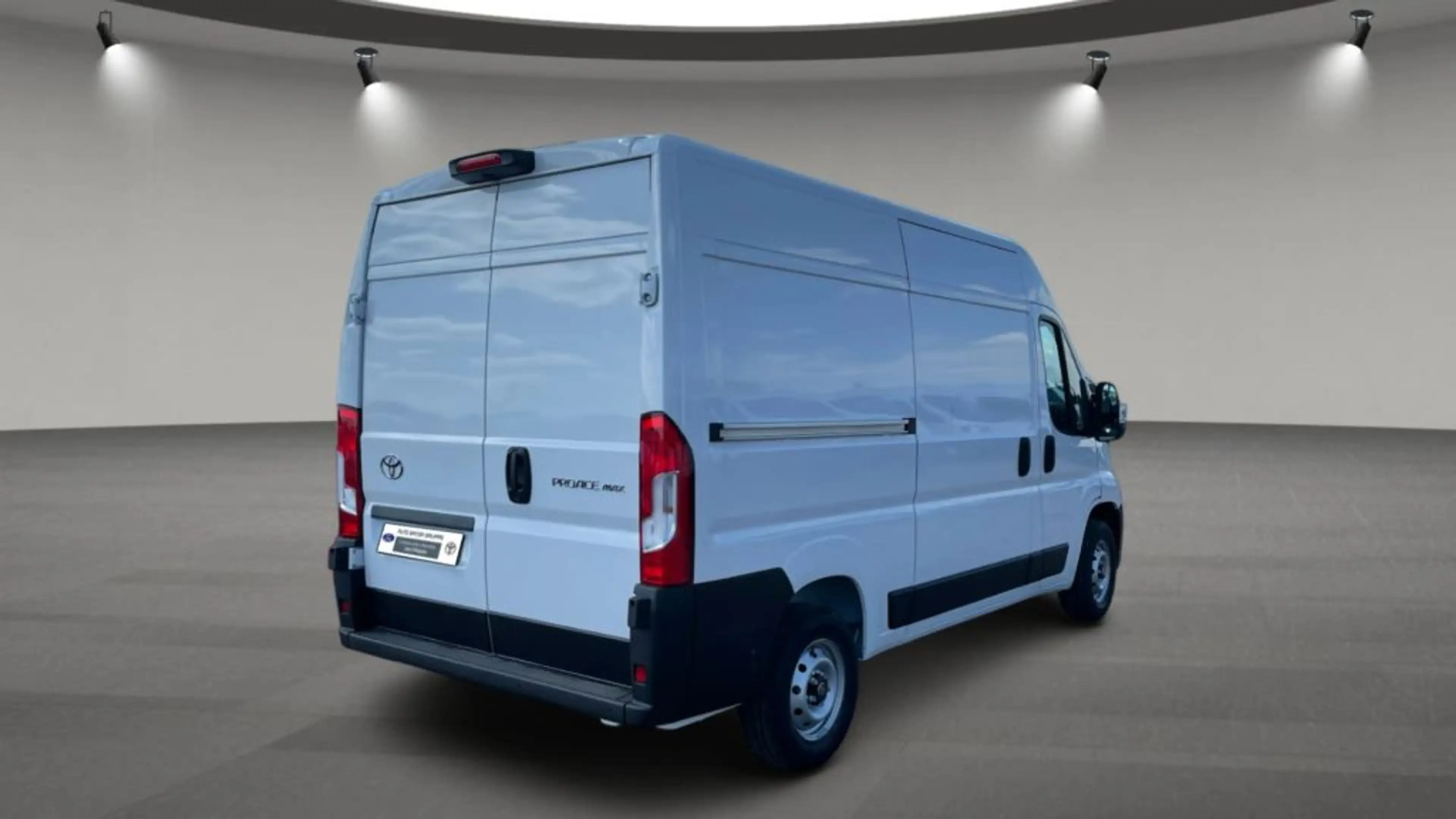 Toyota Proace Max 2.2-l-D 35 L2H2 Comfort — photo 7