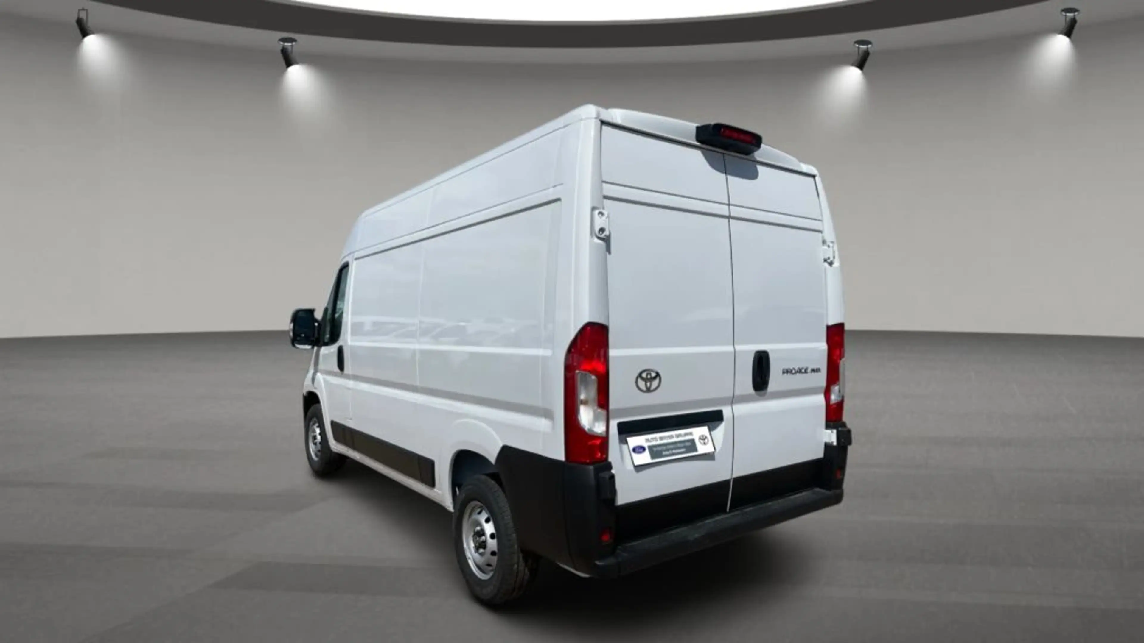 Toyota Proace Max 2.2-l-D 35 L2H2 Comfort — photo 5