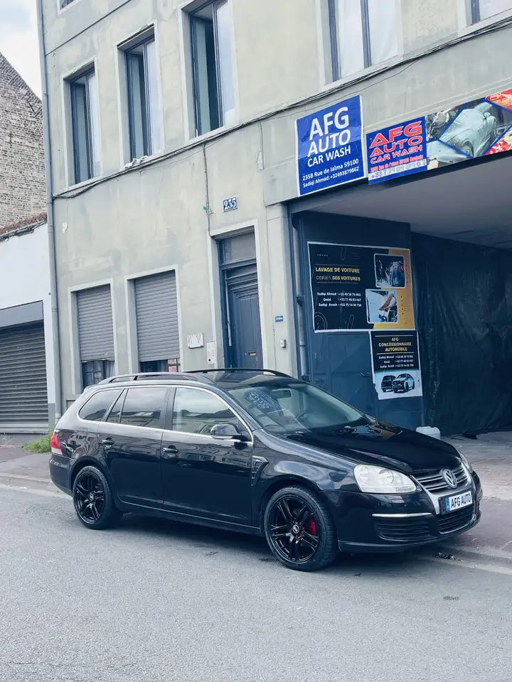 Volkswagen Golf Standard Model — photo 2
