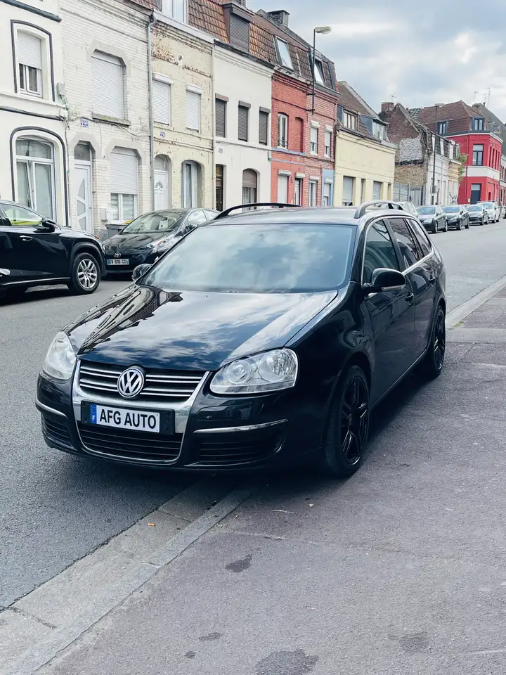 Volkswagen Golf Standard Model — photo 3