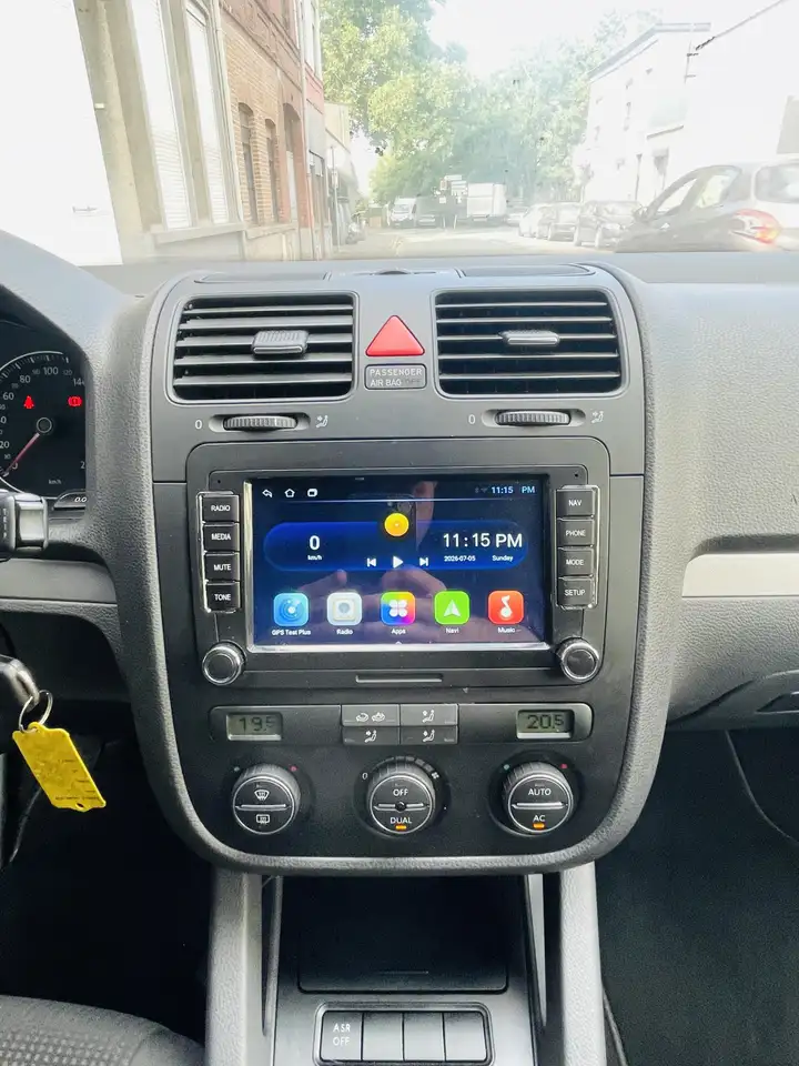 Volkswagen Golf Standard Model — photo 15