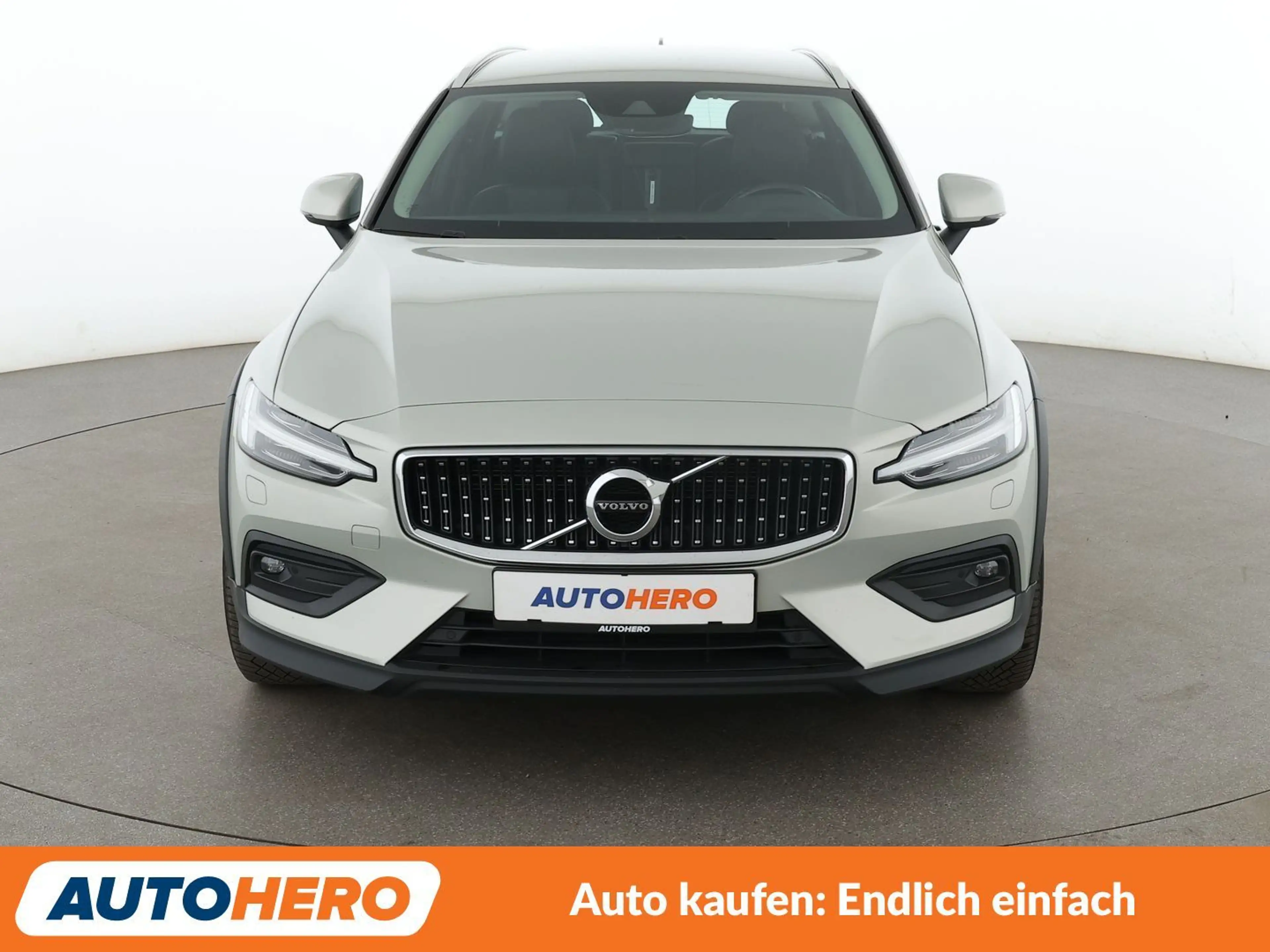 Volvo V60 Cross Country 2.0 D4 AWD Aut.*NAVI*LED*ACC*CAM*PDC*SHZ* — photo 9