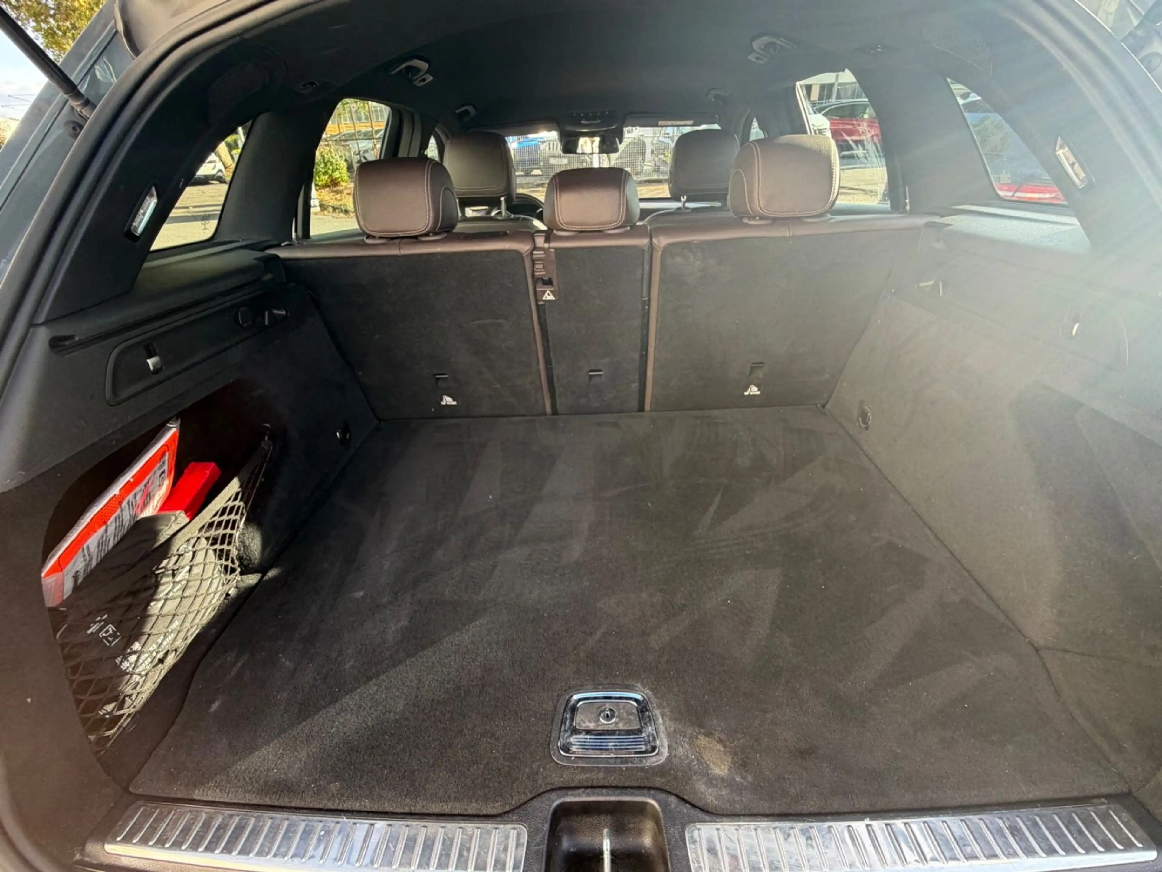 Mercedes-Benz GLC 250 4Matic — photo 11