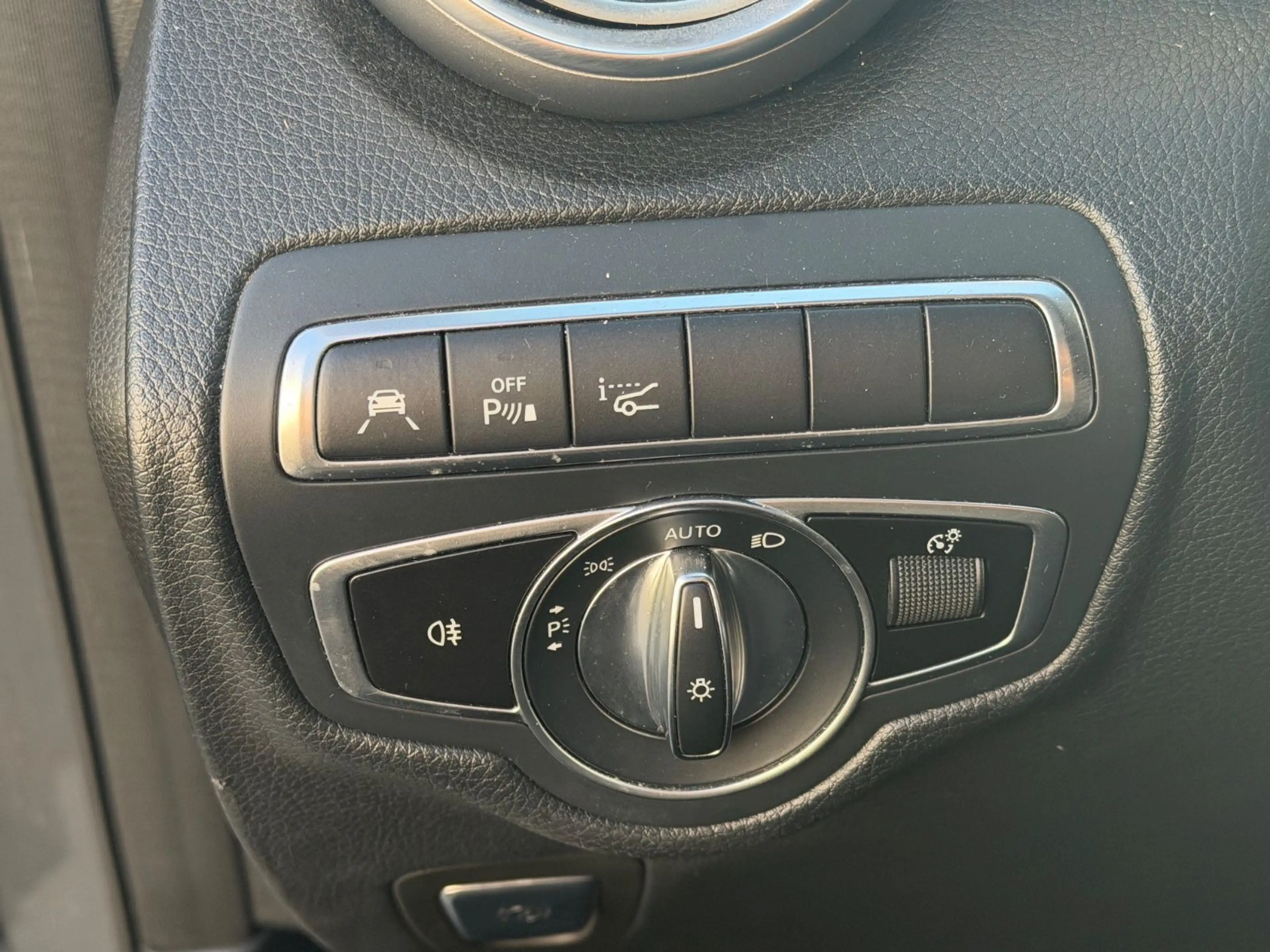 Mercedes-Benz GLC 250 4Matic — photo 13