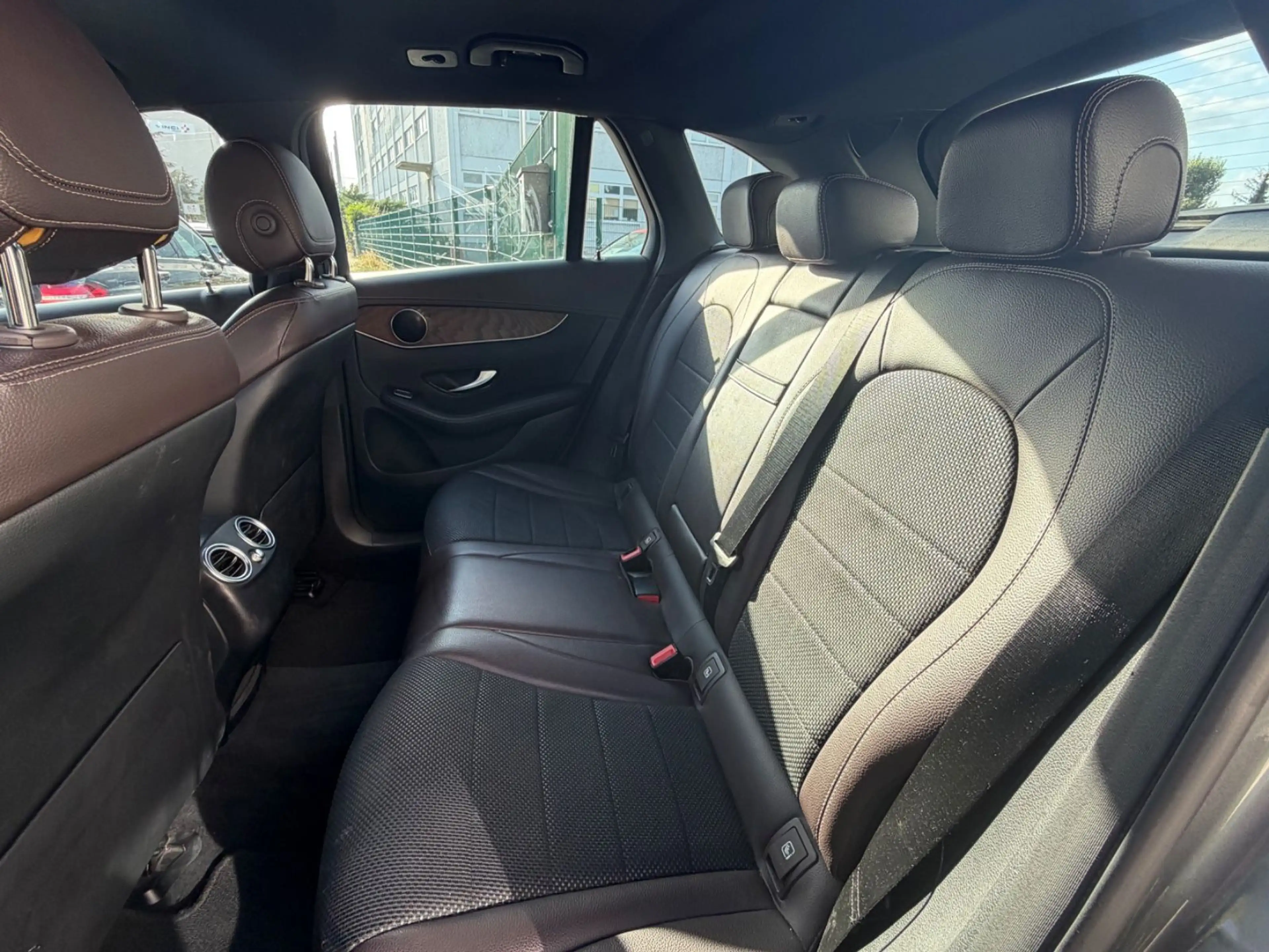 Mercedes-Benz GLC 250 4Matic — photo 10
