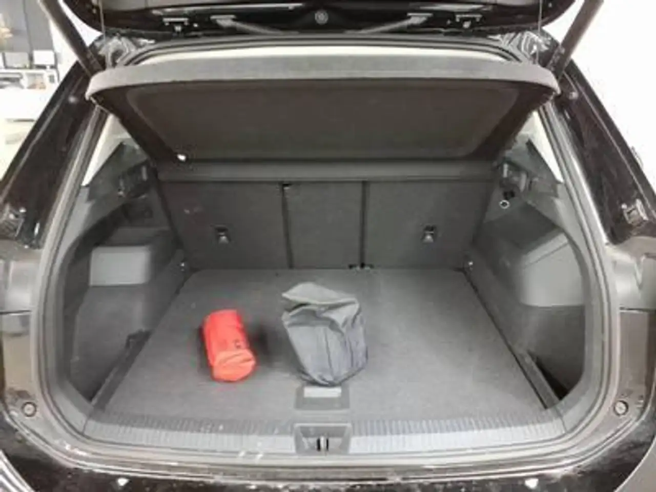 Volkswagen Tiguan ENERGY 1.5 eTSI AHK Matrix 360° Keyless, миниатюра 6
