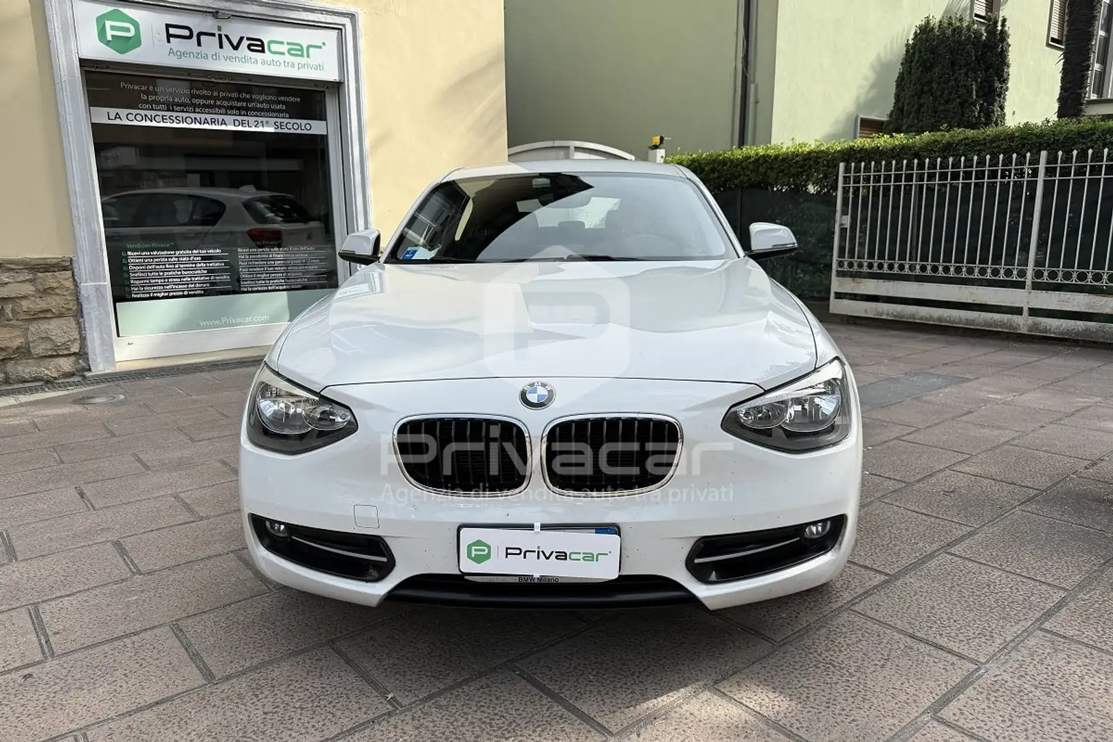 BMW 118 118d 5p. Sport DISTRIBUZIONE ESEGUITA A 100.000KM! Bianco - 2